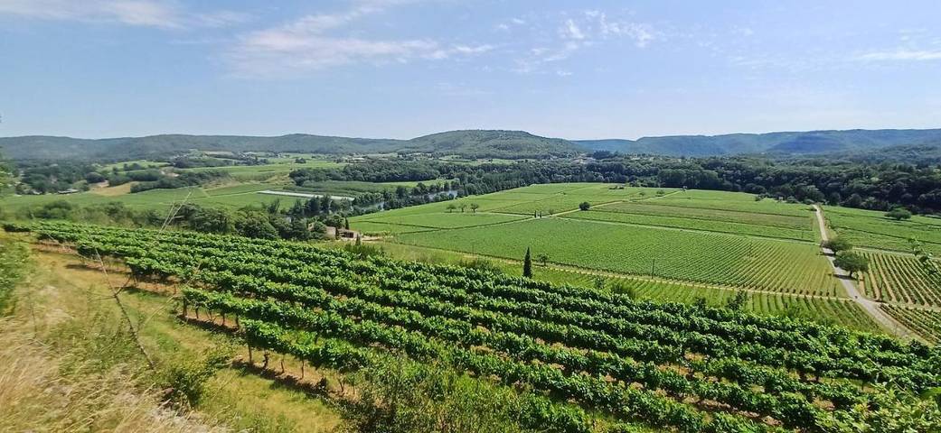 Location de vacances pour 4 personnes, avec Balcon et Terrasse ainsi que Jardin et Vue à Crayssac - 2