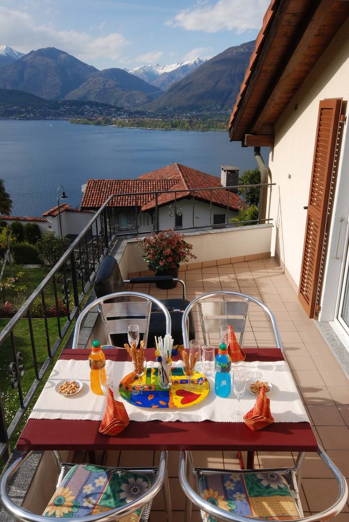 Ganze Ferienwohnung, Allegria in Gambarogno, Lago Maggiore (Schweiz)