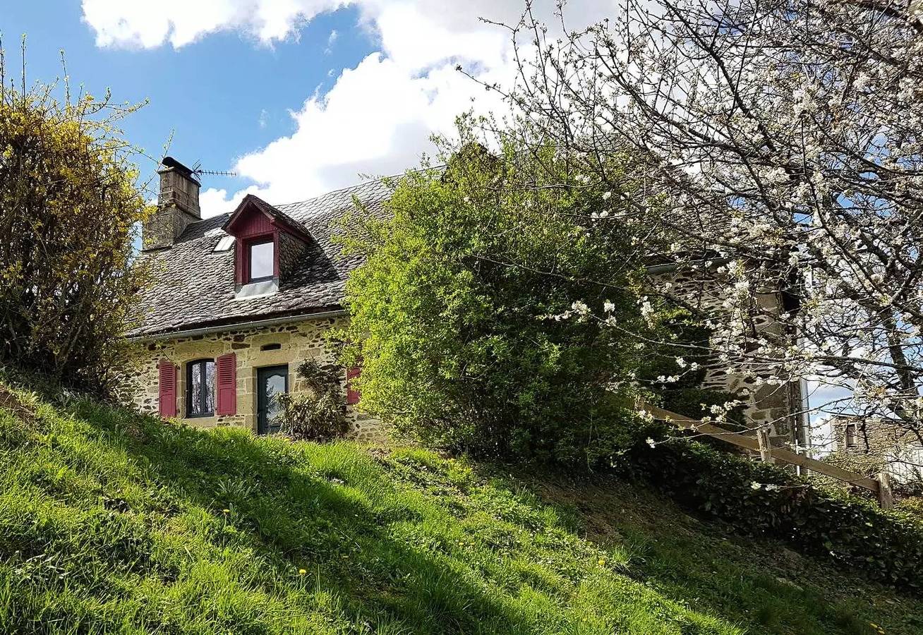 Gîte de France 5 Personen in Saint-Martin-la-Méanne, Tulle und Umgebung
