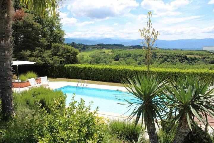 Location de vacances pour 5 personnes, avec piscine ainsi que vue et jardin à Saint-Antoine-l'Abbaye - 3