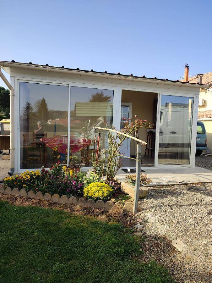 Gîte pour 4 personnes, avec Terrasse à Aiguillon