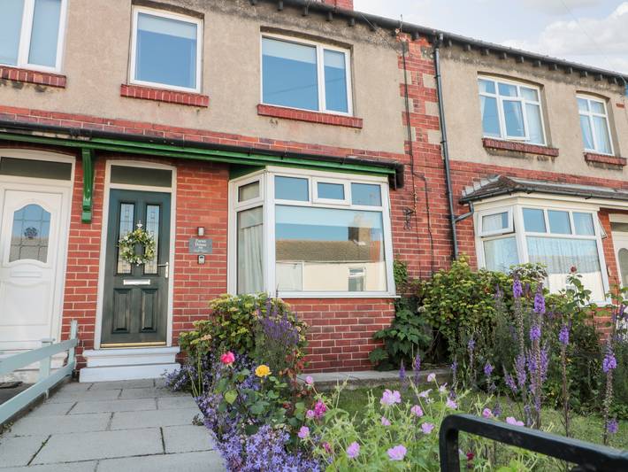 Cottage for 5 people, with garden, with pets in Staithes