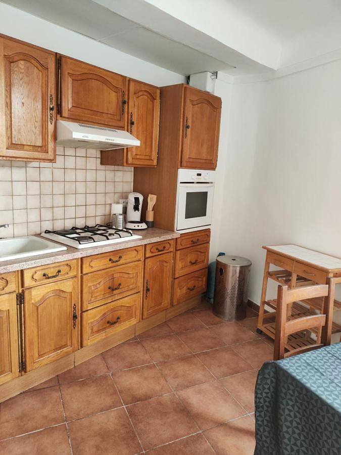 Appartement entier, Apt capitale du Luberon appartement 3 chambres 4 lits clim in Apt, Parc naturel régional du Luberon