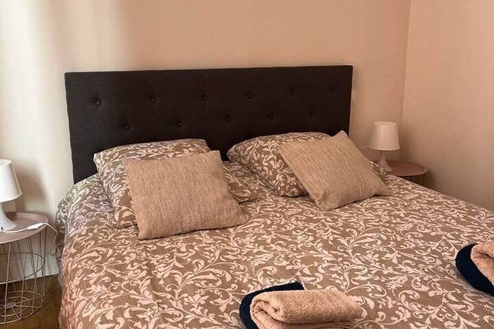 Appartement entier, La Villa Louana - numéro - 3 in Aubusson, Région d'Aubussargues