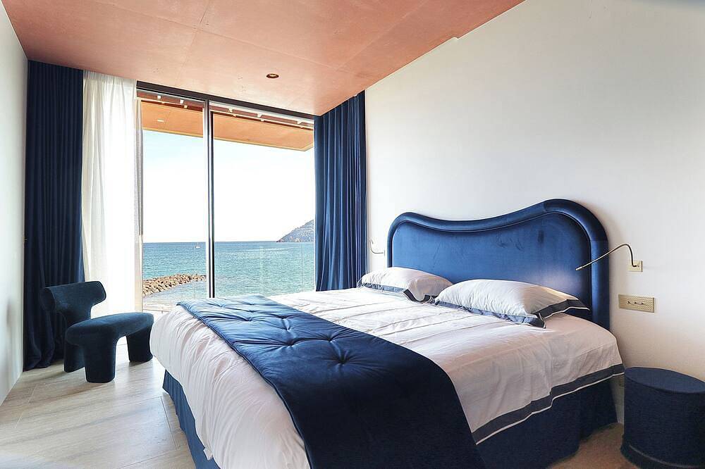 Villa Le Ponant — Écrin privé au-dessus de la mer | Luxe & yacht à La Napoule in Mandelieu-la-Napoule, Massif de l'Esterel