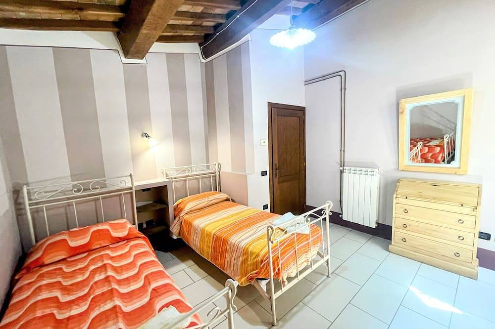 Apartamento 2 en Spoleto Impresionantes jardines Vistas panorámicas a tu alrededor Capacidad para 4 personas in Spoleto, Provincia de Perugia