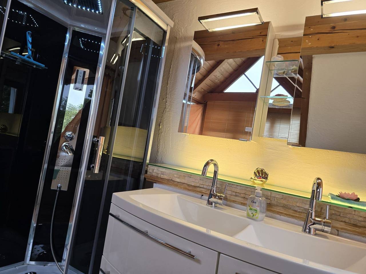 Ganze Wohnung, Ferienwohnung für 3 Personen mit Terrasse in Meersburg, Region Bodensee-Oberschwaben