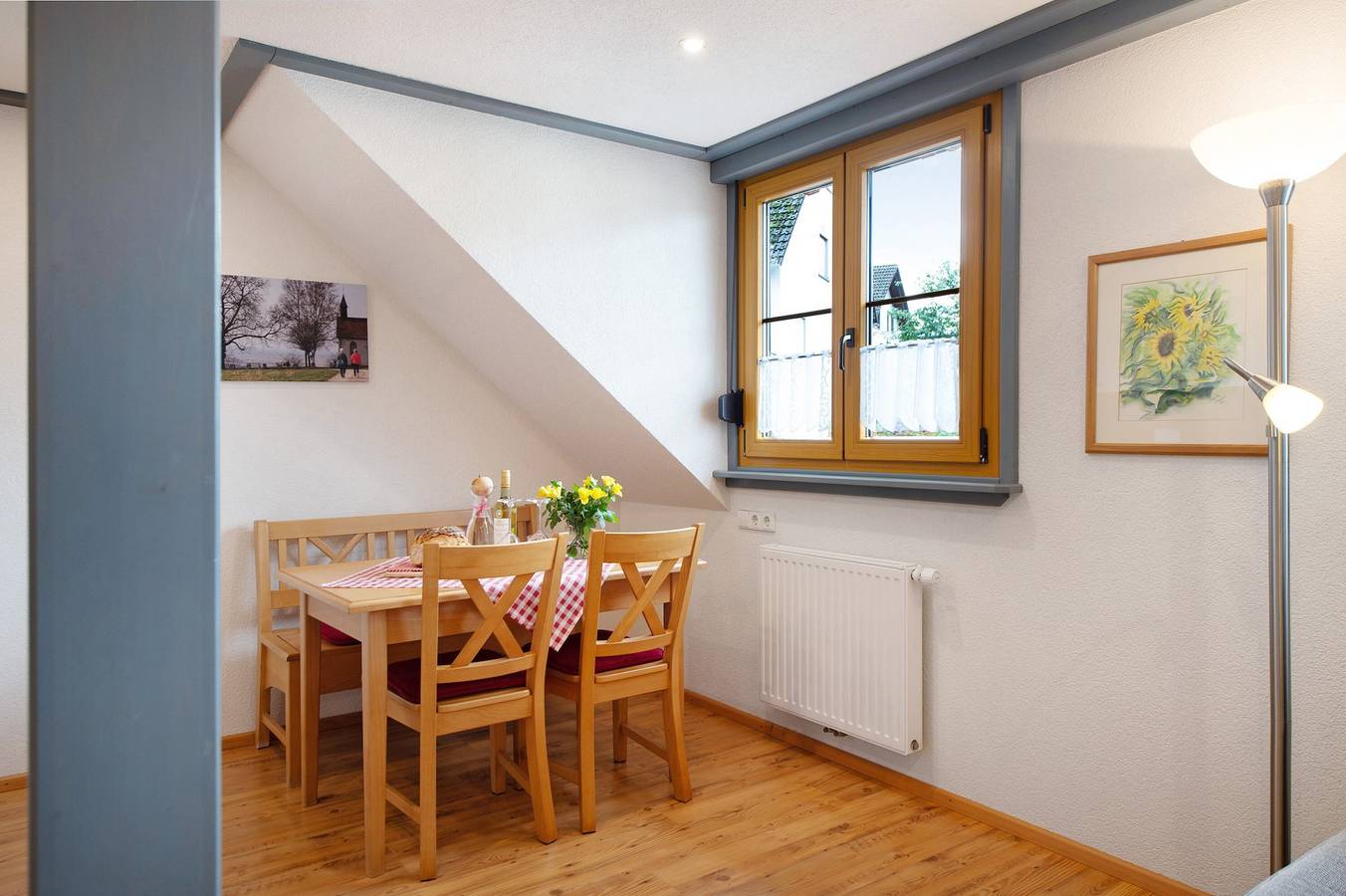 Ganze Wohnung, Ferienwohnung "Atelier" mit Gemeinschaftsgarten und Wlan in Bad Bellingen, Südschwarzwald
