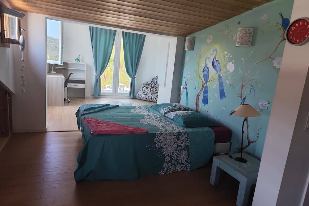 Villa avec piscine et belle vue mer proche des plages et commerces in Porticcio, Grosseto-Prugna