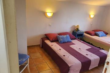 Gîte pour 5 Personnes dans Lauris, Parc naturel régional du Luberon, Photo 2