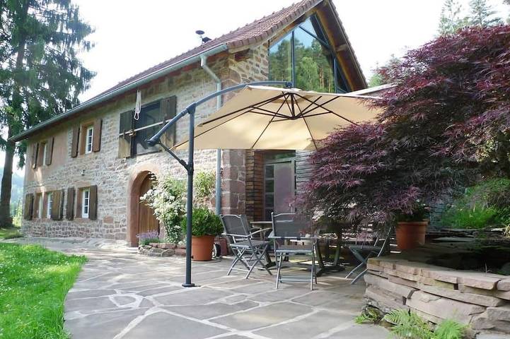 Location de vacances pour 8 personnes, avec jardin à Walscheid