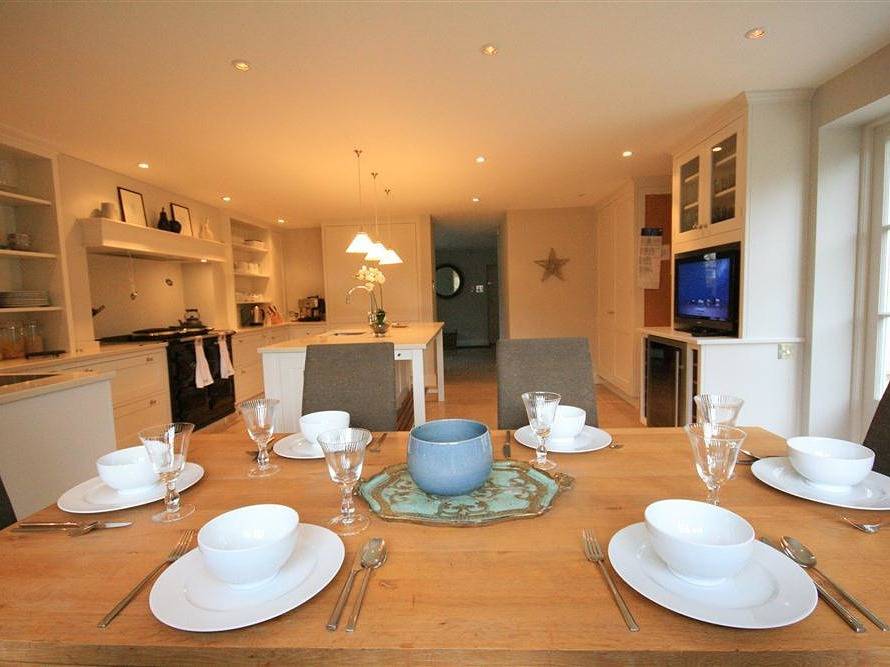 Hillside Cottage in Oxfordshire