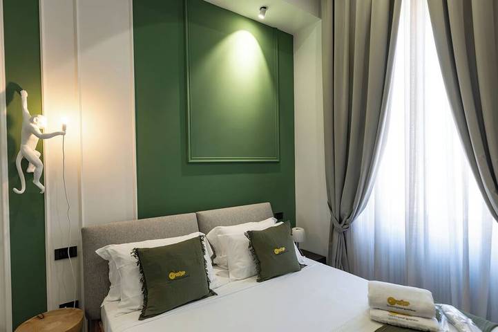 Entire apartment, Just three minutes from the Royal Palace of Caserta, Caserta Luxury Apartment awaits you in Caserta, Caserta Province