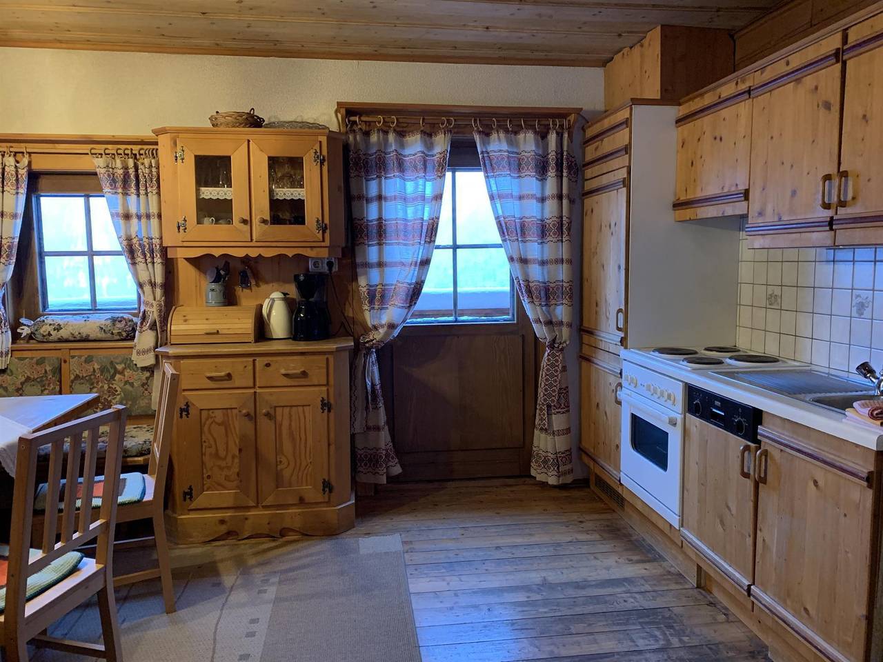 Ganze Ferienwohnung, Hütte mit 4 Schlafräumen/ Dusche, Wc in Heiligenblut, Bezirk Spittal an der Drau