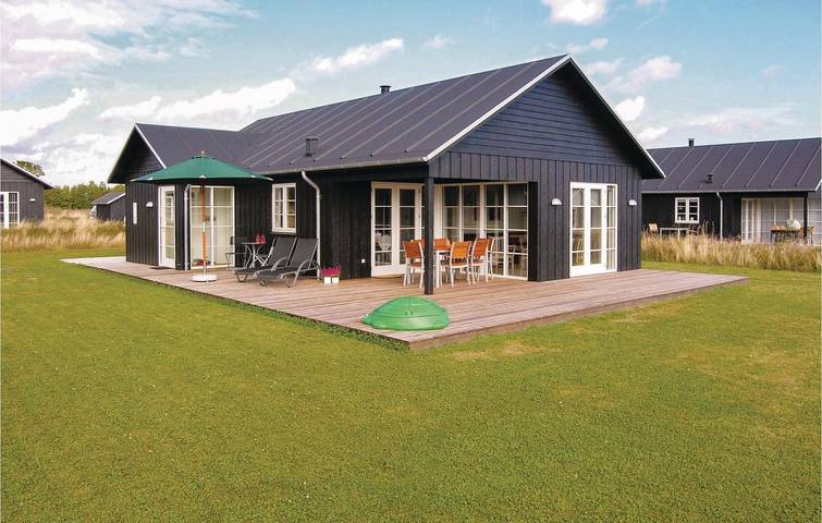 Ferienhaus mit Meerblick für 6 Personen, mit Garten und Whirlpool sowie Sauna und Terrasse in Lolland-Falster