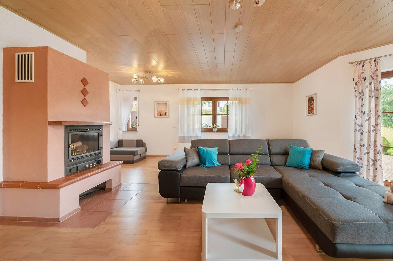 Appartement entier, Appartement 'Lora' avec terrasse privée et Wi-Fi in Blankenrath, Cochem-Zell