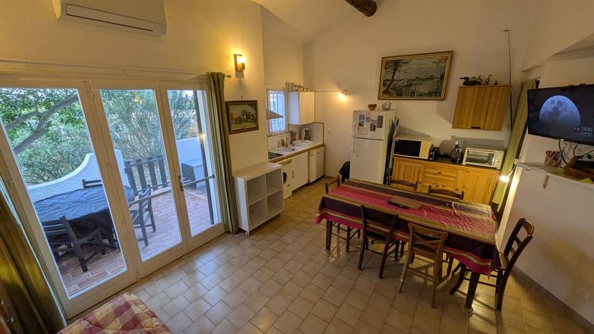 Gîte pour 6 personnes, avec balcon à Saintes-Maries-de-la-Mer - 3