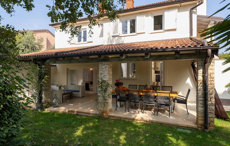 Ferienhaus für 12 Personen, mit Terrasse, mit Haustier in Poreč