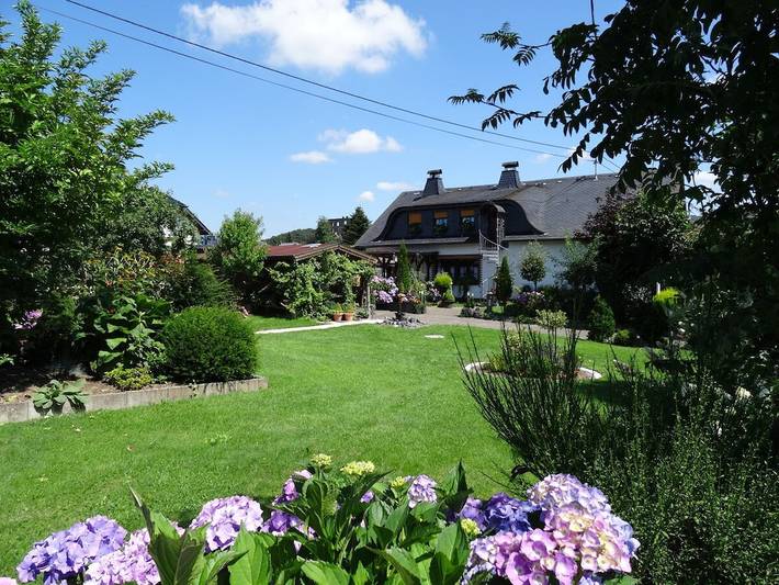 Ferienhaus für 4 Personen, mit Balkon und Terrasse sowie Garten in Ulmen - 3