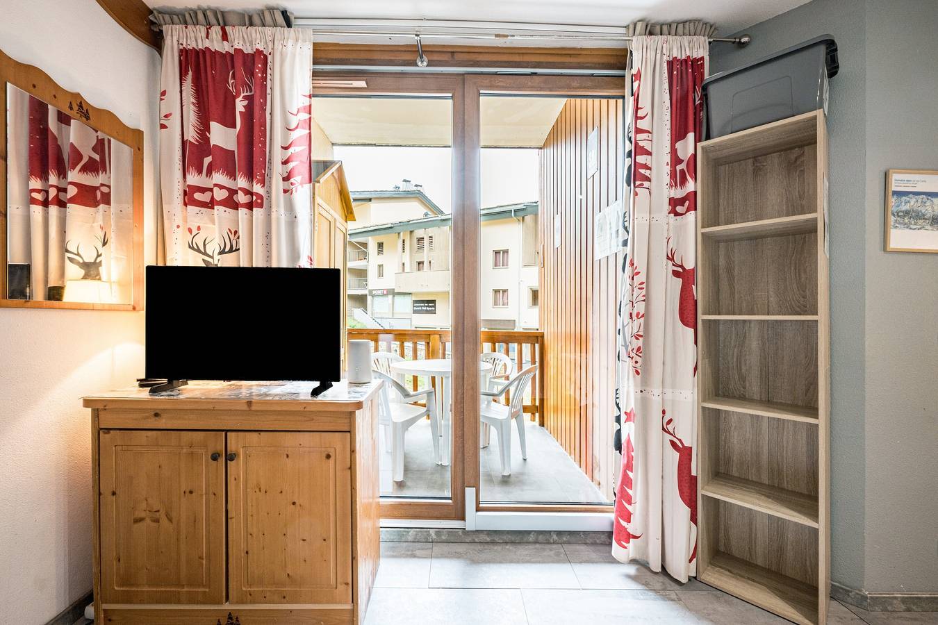 Appartement entier, Appartement "Au refuge d'Hirka" avec vue sur les montagnes, balcon et Wi-Fi in Termignon, Région de Saint-Jean-de-Maurienne