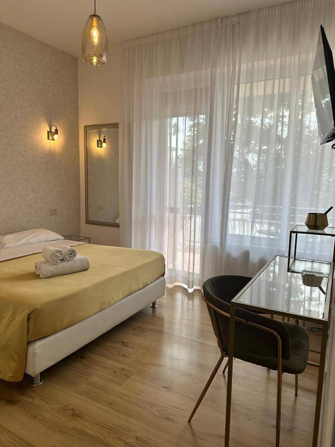 B&b, con Terrazza e Giardino nonché Panorama a Eur (Roma)
