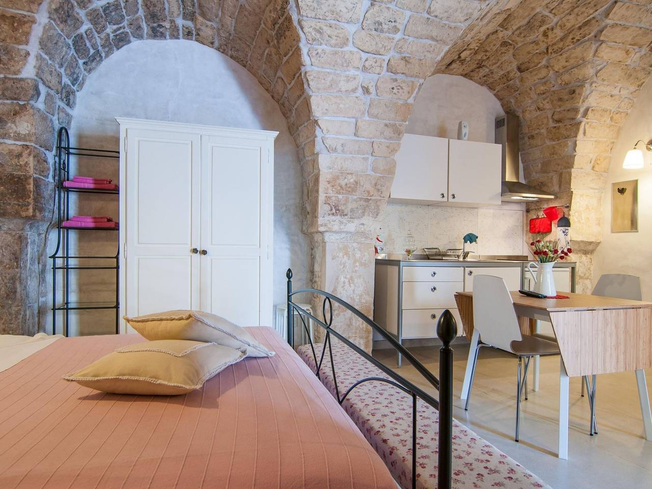 Entire apartment, Romantischer Dammuso in Scicli, Ragusa Province