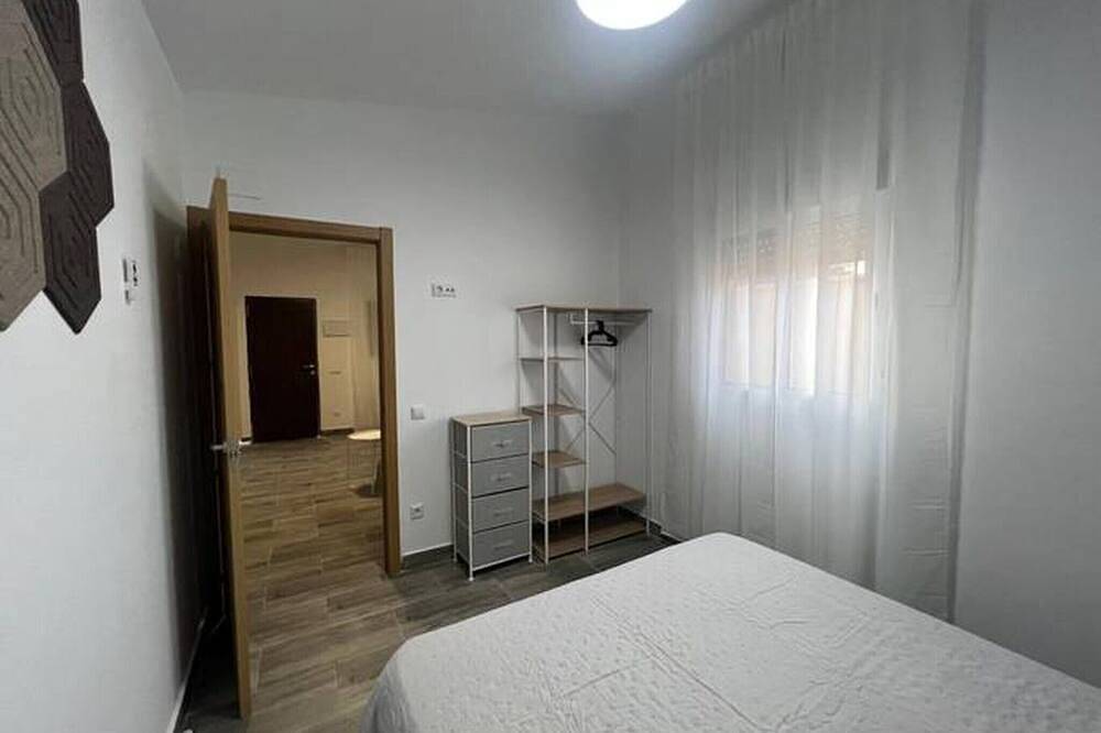 Country House 'Villa Con Piscina Cerca De Sevilla' with Private Pool, Wi-Fi and Air Conditioning in La Rinconada, Sevilla Province