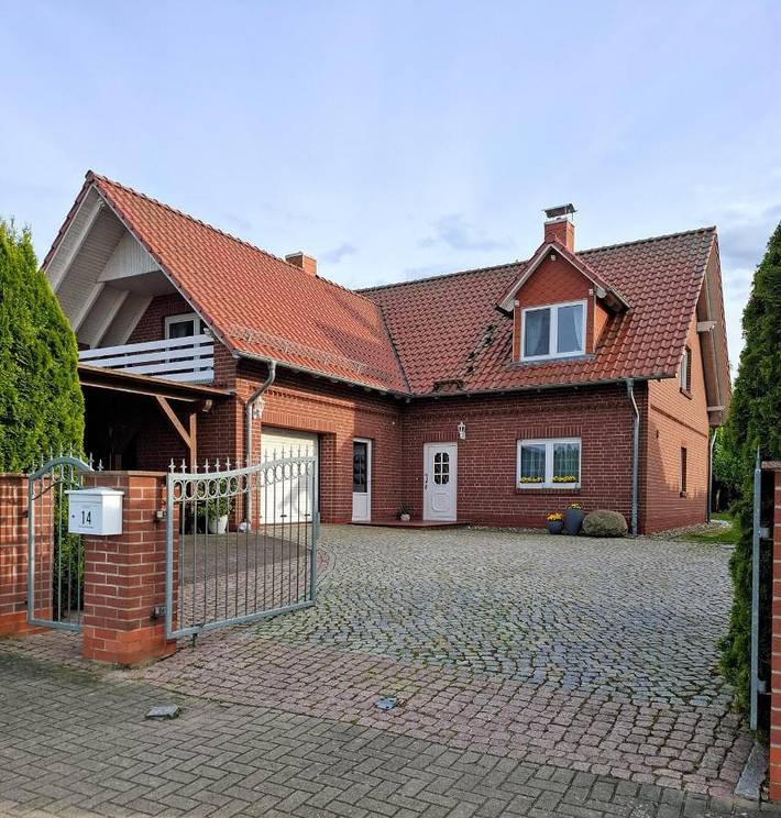 Ferienwohnung für 4 Personen, mit Balkon und Seeblick sowie Ausblick