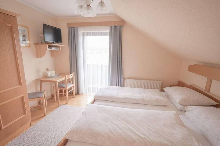 Ganze Wohnung, Gästehaus Maurer - Zimmer 1 in Feldkirchen in Kärnten, Bezirk Feldkirchen