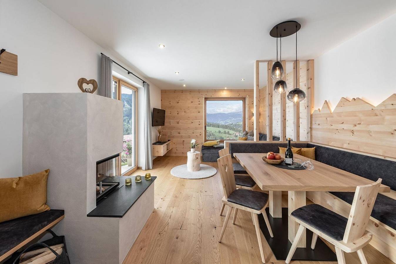 Ganze Wohnung, Apartment 'Mittermanting' mit Bergblick, privater Terrasse und Wlan in Santa Magdalena (Eisacktal), Villnöß