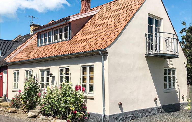 Ferieudlejning for 6 personer, med Terrasse i Nysted
