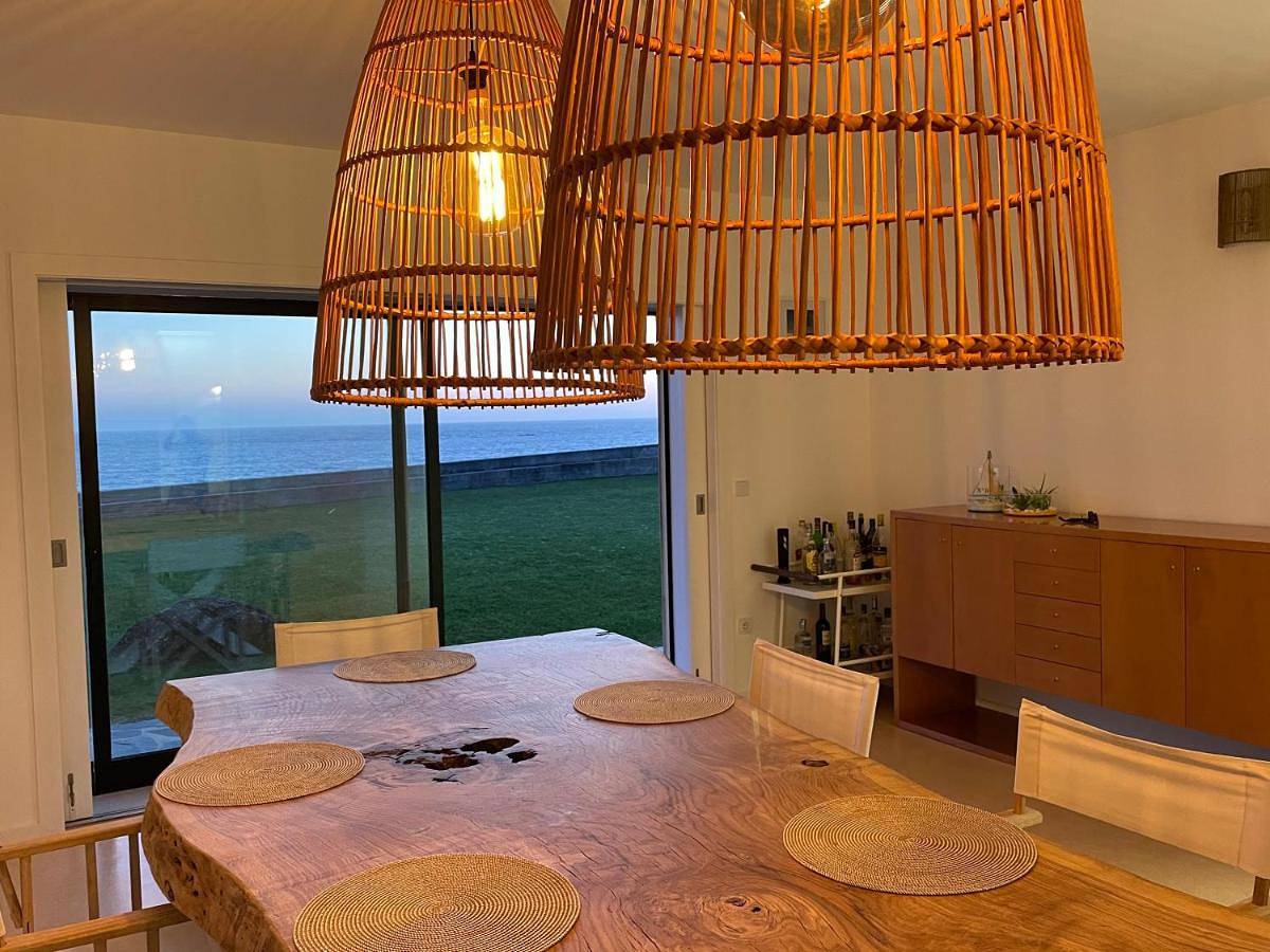 Best Beach Front Villa with Heated Pool - Sea La Vie in Fão, Ofir (Portugal)