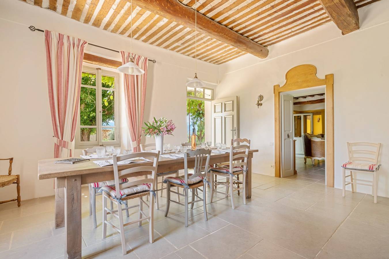 La Maison du Bonheur: Bastide for holidays with swimming pool in Provence in Saint-Saturnin-lès-Apt, Parque natural regional del Luberon