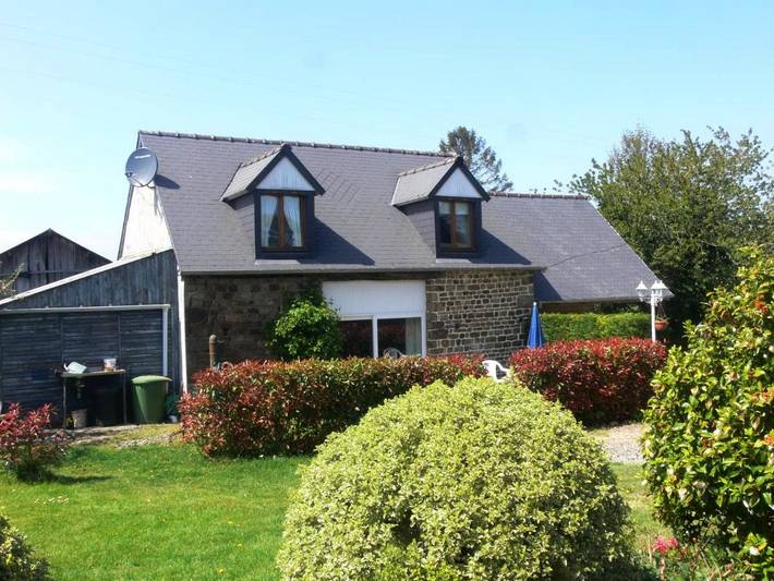 Chambre d’hôte pour 6 personnes, avec piscine ainsi que vue et jardin dans la Manche - 3