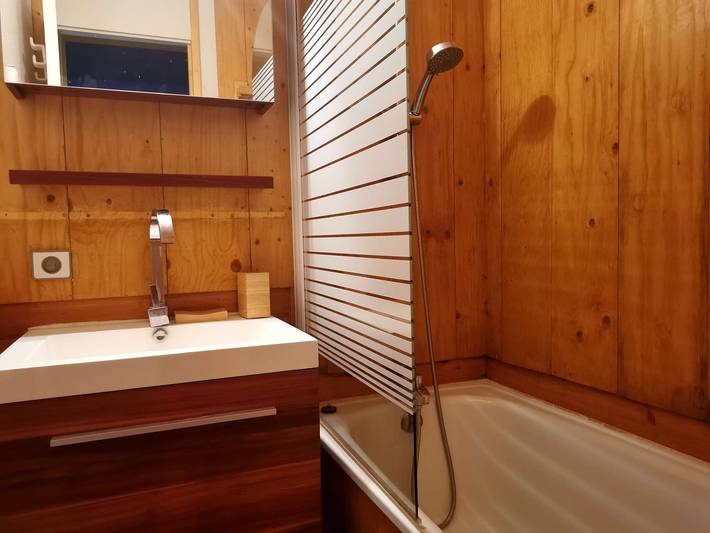 Appartement de vacances entier, Le Cheval Blanc D15 - Joli 2 pièces, balcon plein sud coté pistes in Valmorel, Les Avanchers-Valmorel