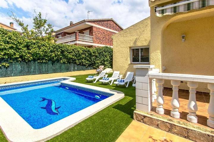 Casa rural para 8 personas, con Terraza además de Jardín y Piscina en Calafell - 4
