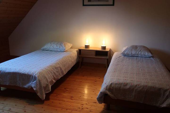 Location de vacances pour 5 personnes, avec jacuzzi ainsi que terrasse et jardin, animaux acceptés à Saint-Pabu - 3