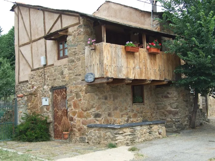 Casa rural para 8 personas, con vistas y terraza, Se admiten mascotas - 1