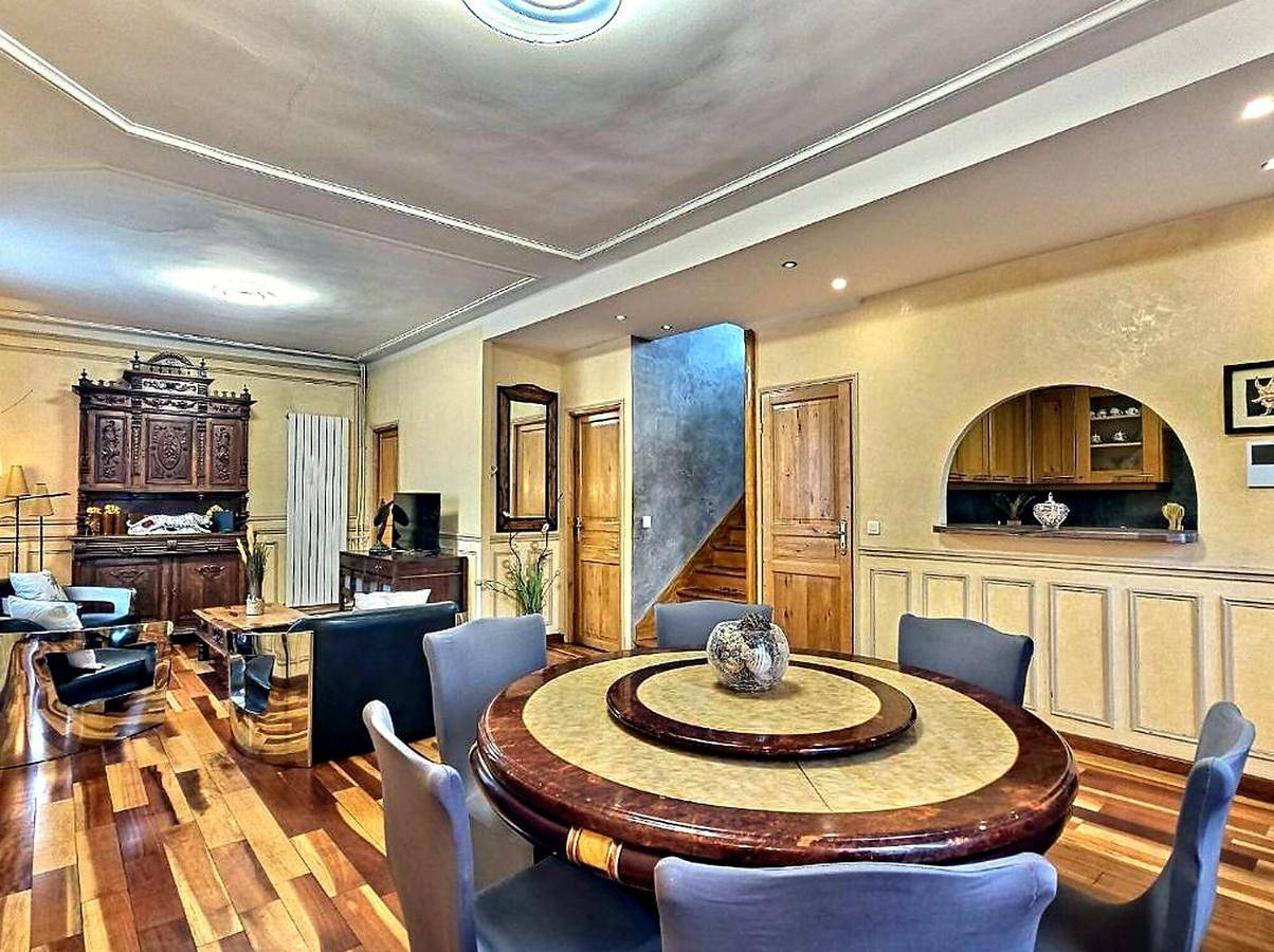 Full Beautiful House - 20 mins from Paris & Disneyland - Noisy in Noisy-le-Grand, Seine-Saint-Denis