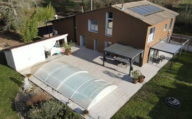 Chambre d’hôte pour 2 personnes, avec jardin et piscine, animaux acceptés à Laruscade