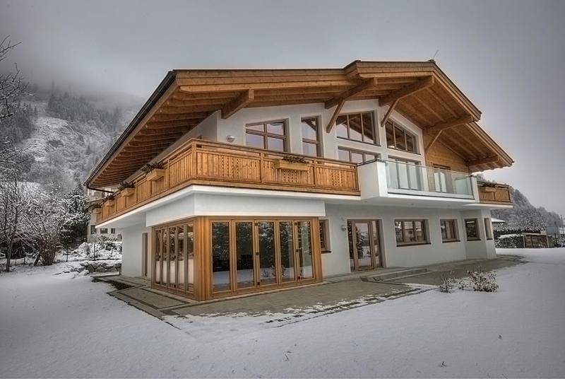 Four-Bedroom Chalet with Garden in Zell am See, Pinzgau