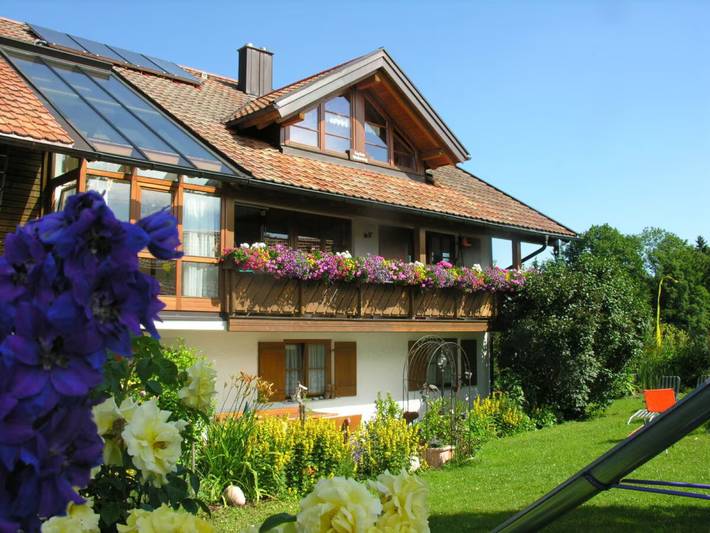 Appartamento intero, Appartamento 'Linde' con vista montagna, terrazza condivisa e Wi-Fi in Immenstadt, Svevia (Bavaria)