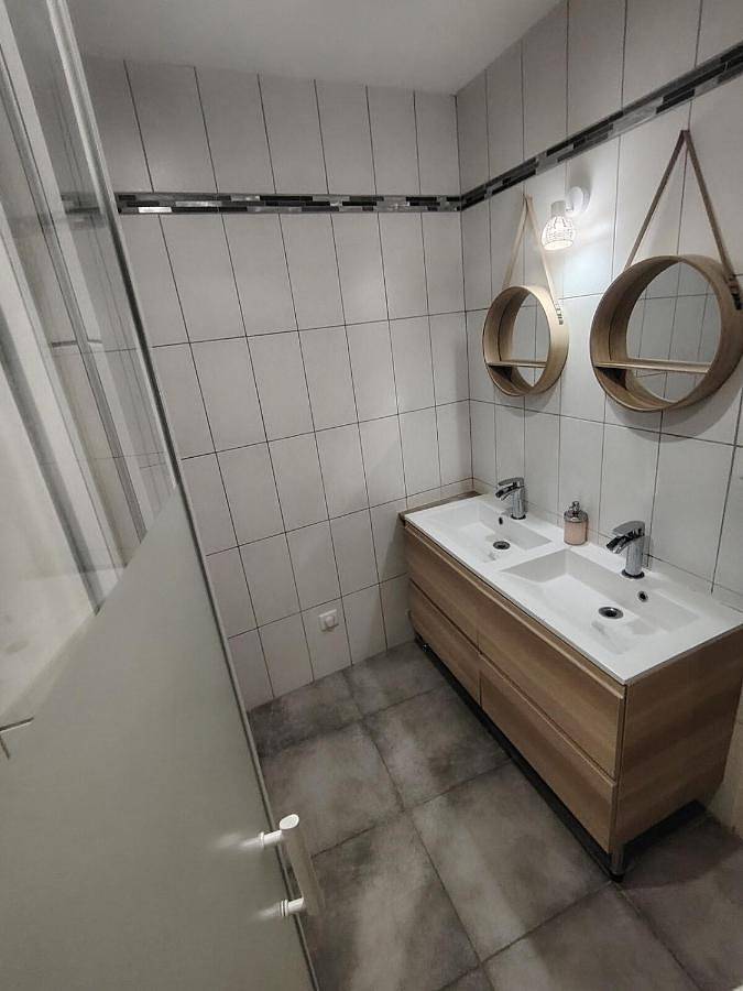 Appartement entier, La Casa Beaujolaise in Charnay, Beaujolais