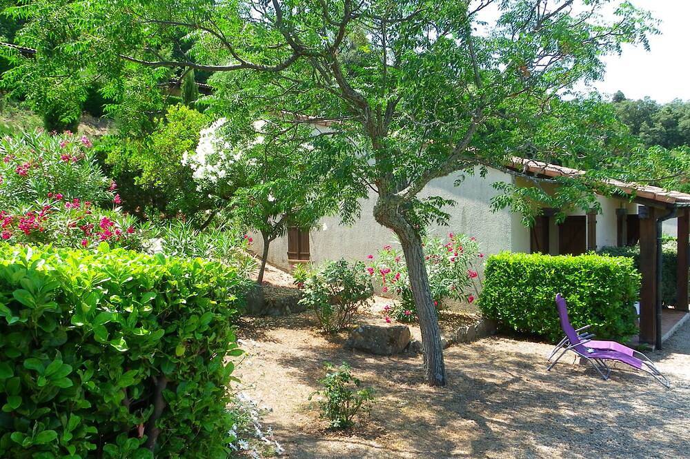 Les Balcons De La Chiusa House 8 persons 4 bedrooms Vico 13 km from the beach in Vico, Ajaccio e dintorni