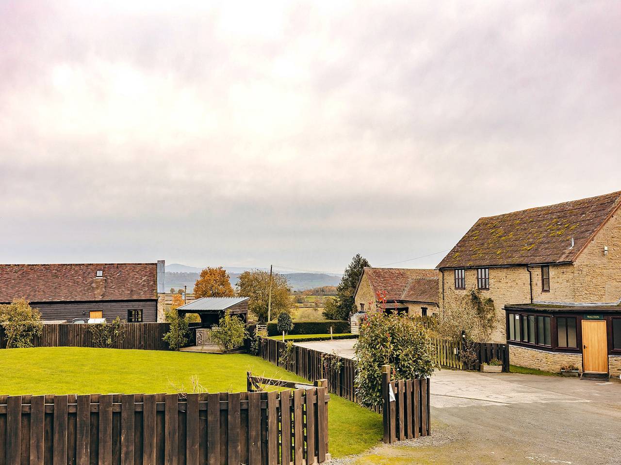 Luxury Retreat in Uk with Pool & Tennis Court in Shropshire Hills