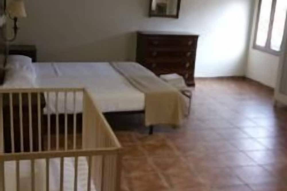 Casa rural (alquiler íntegro) Laguna Herrera para 14 personas in Cuéllar , Provincia de Segovia