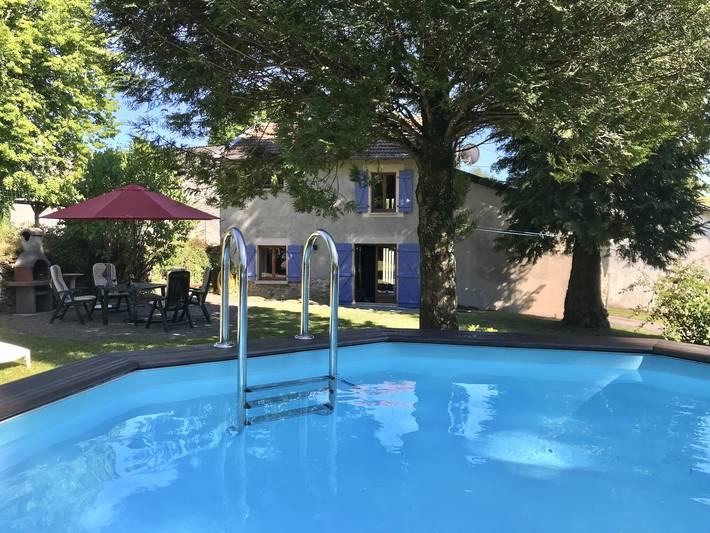 Gîte pour 5 personnes, avec piscine à Bersac-sur-Rivalier
