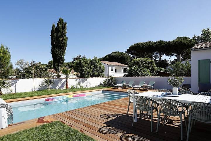 Location de vacances pour 10 personnes, avec jardin dans Plage Du Gros Jonc Le Bois Plage En Re