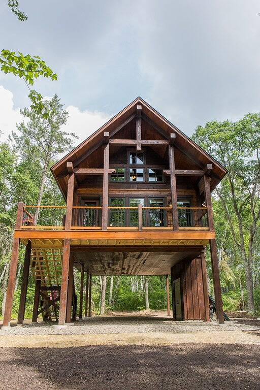 Warum in einem Hotel übernachten, wenn Sie über den Bäumen wohnen können? in Crosslake, Crow Wing County
