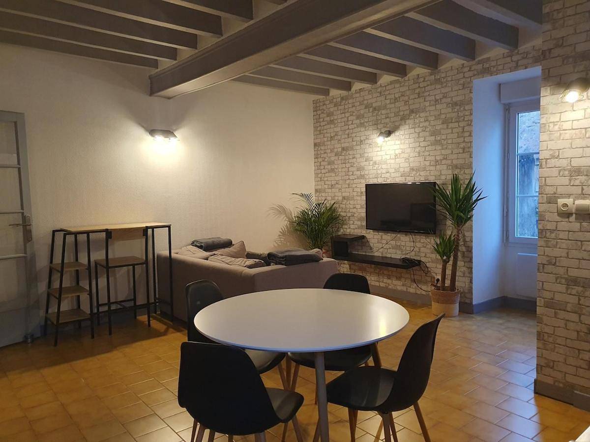 Appartement entier, Appartement in Noyen-sur-Sarthe, Sarthe